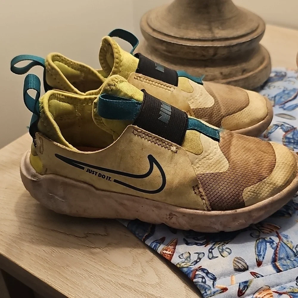 Nike Kids Play Shoes Yellow and Teal Slip-On Sneakers